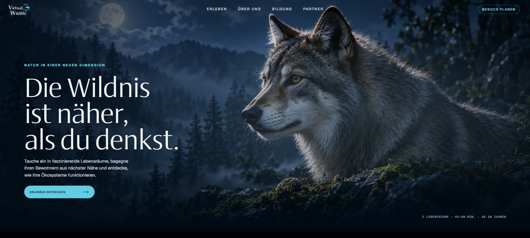 Vorschau der Virtual-Wildlife-Startseite mit einem Wolf vor nächtlichem Bergwald